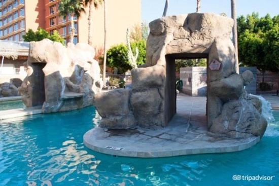 فينيكس Midtown Garden Hotel المظهر الخارجي الصورة